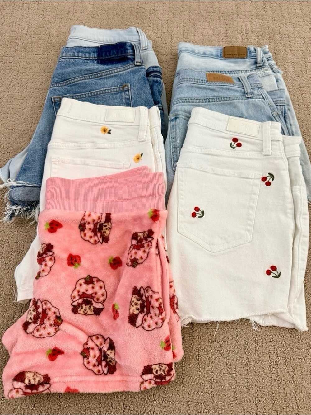 Women’s Shorts LOT of 7 Jean Shorts Hollister, Abercrombie, American Eagle Etc.